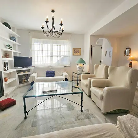 Pass The Keys Casa A 200 Metros De Mejores Playas Holiday home Marbella